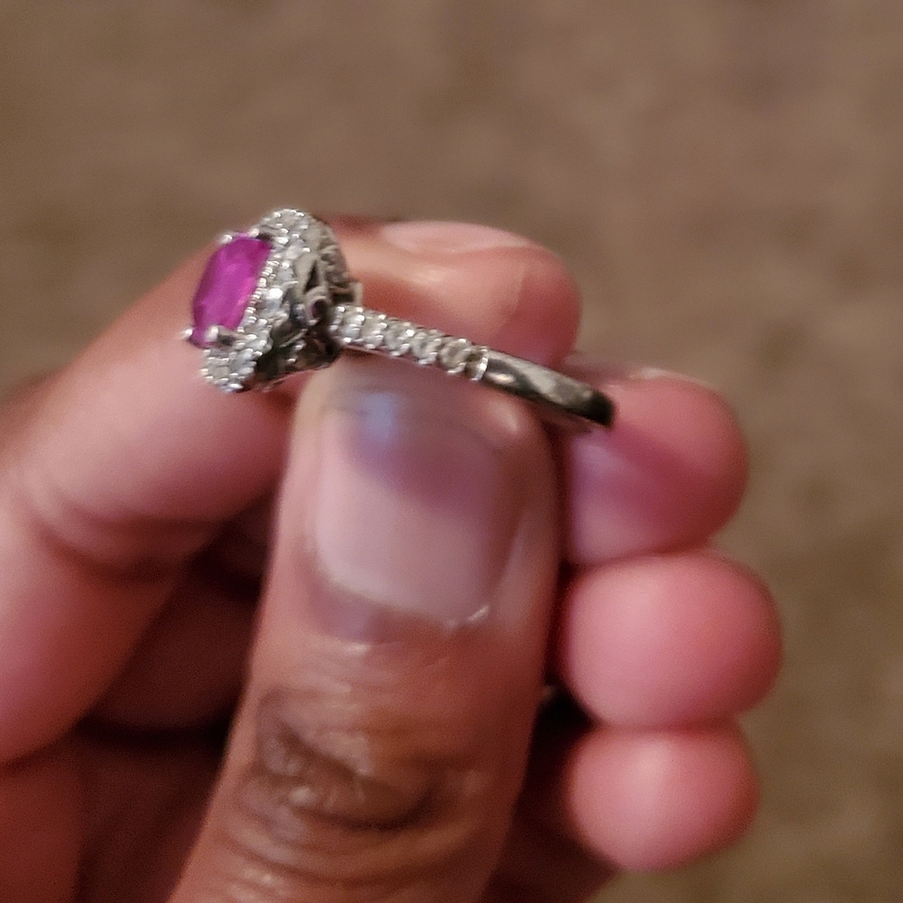 Ring - Picture 3 of 5